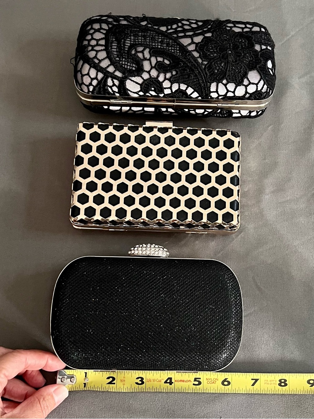 Lot Of 3 Clutches Handheld/Shoulder Bags/Purses Formal Black, Gold, & Silver - Picture 11 of 15